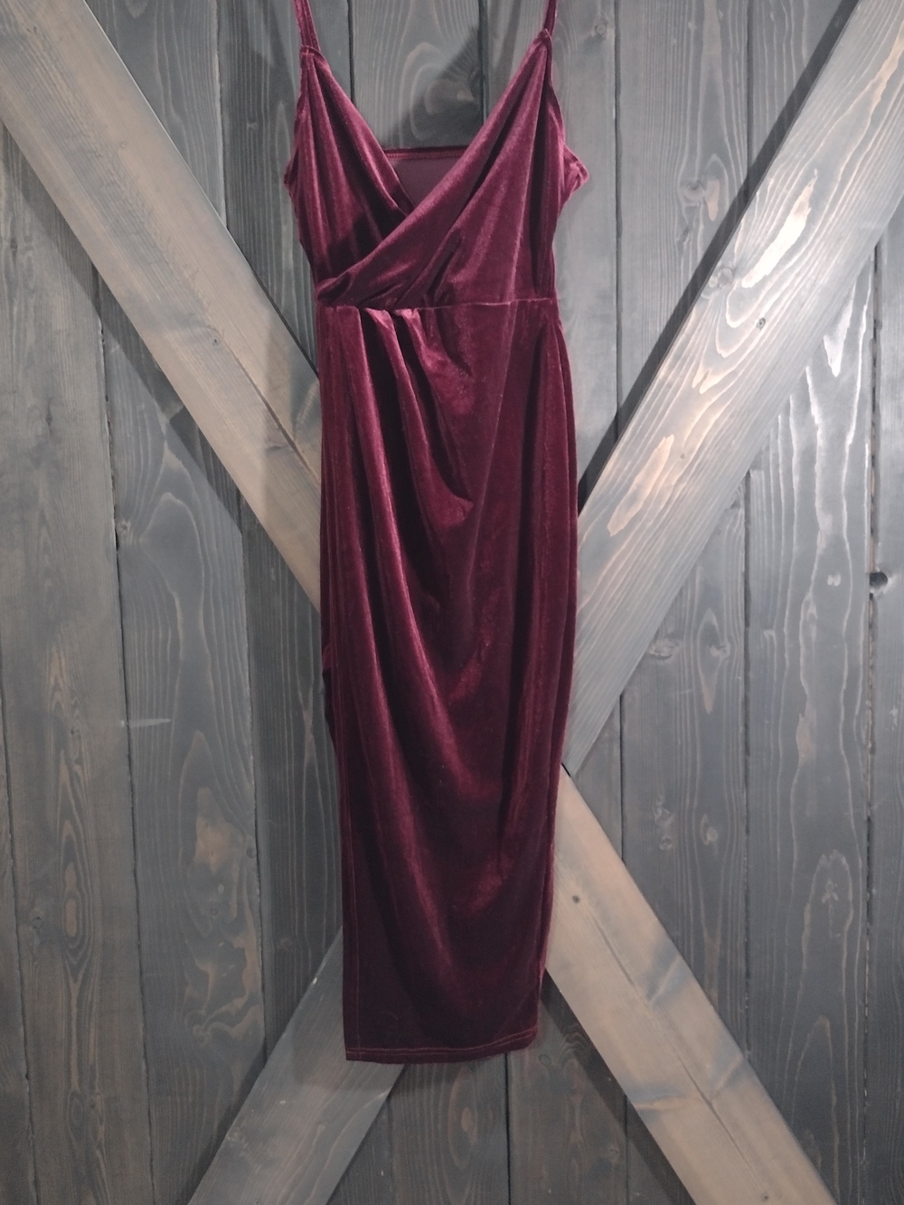 Source Unknown Burgundy Velvet Maxi Dress with Spaghetti Straps